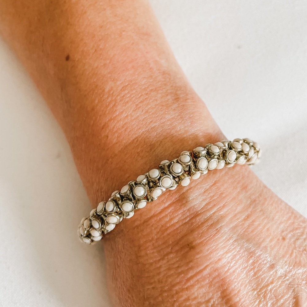 Fashion Bracelet with Magnetic Closure